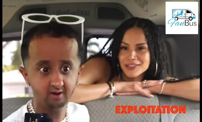 Baby Alien Fan Bus Video