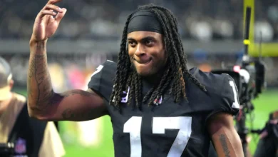 Davante Adams Takes a Swipe at the Bears.